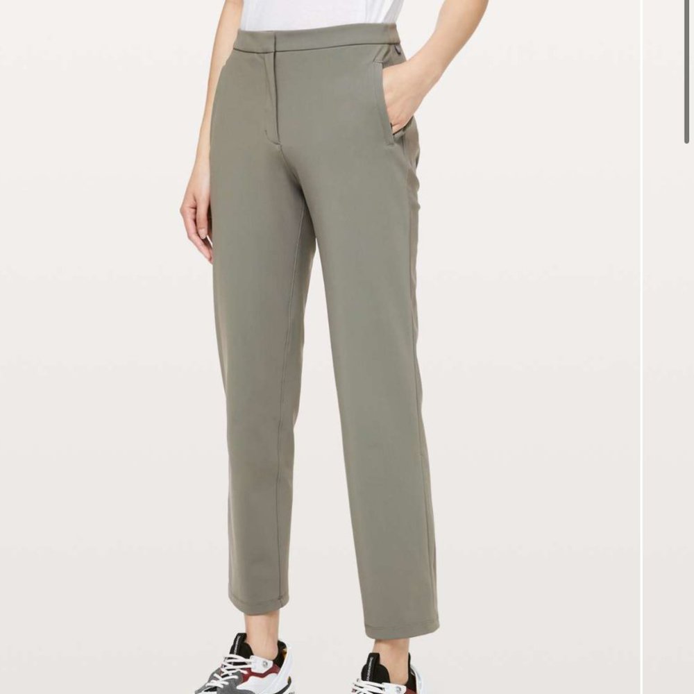 Lululemon Size 0 On The Move Pant Grey Sage